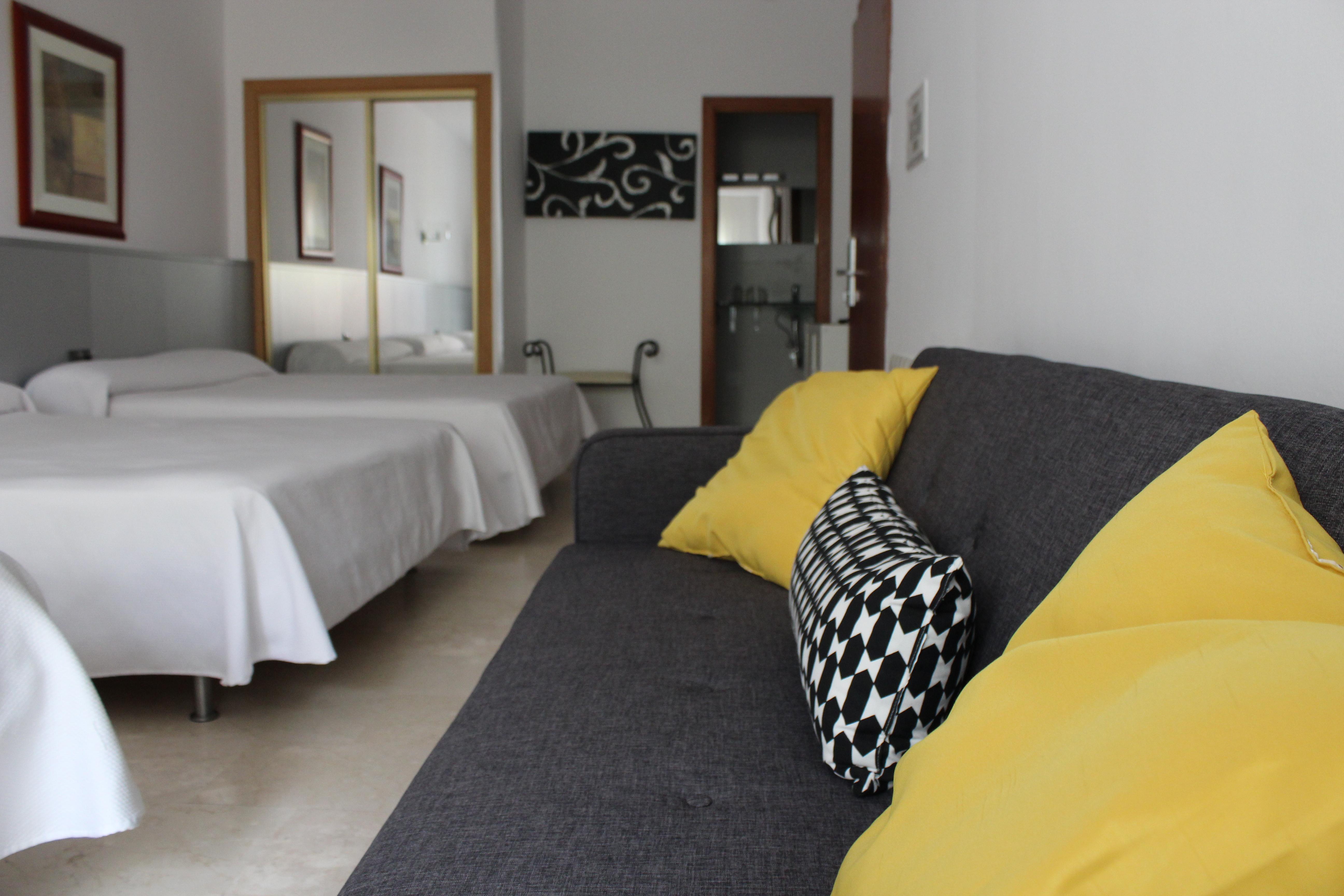 Abril Nerja Hotel Bagian luar foto