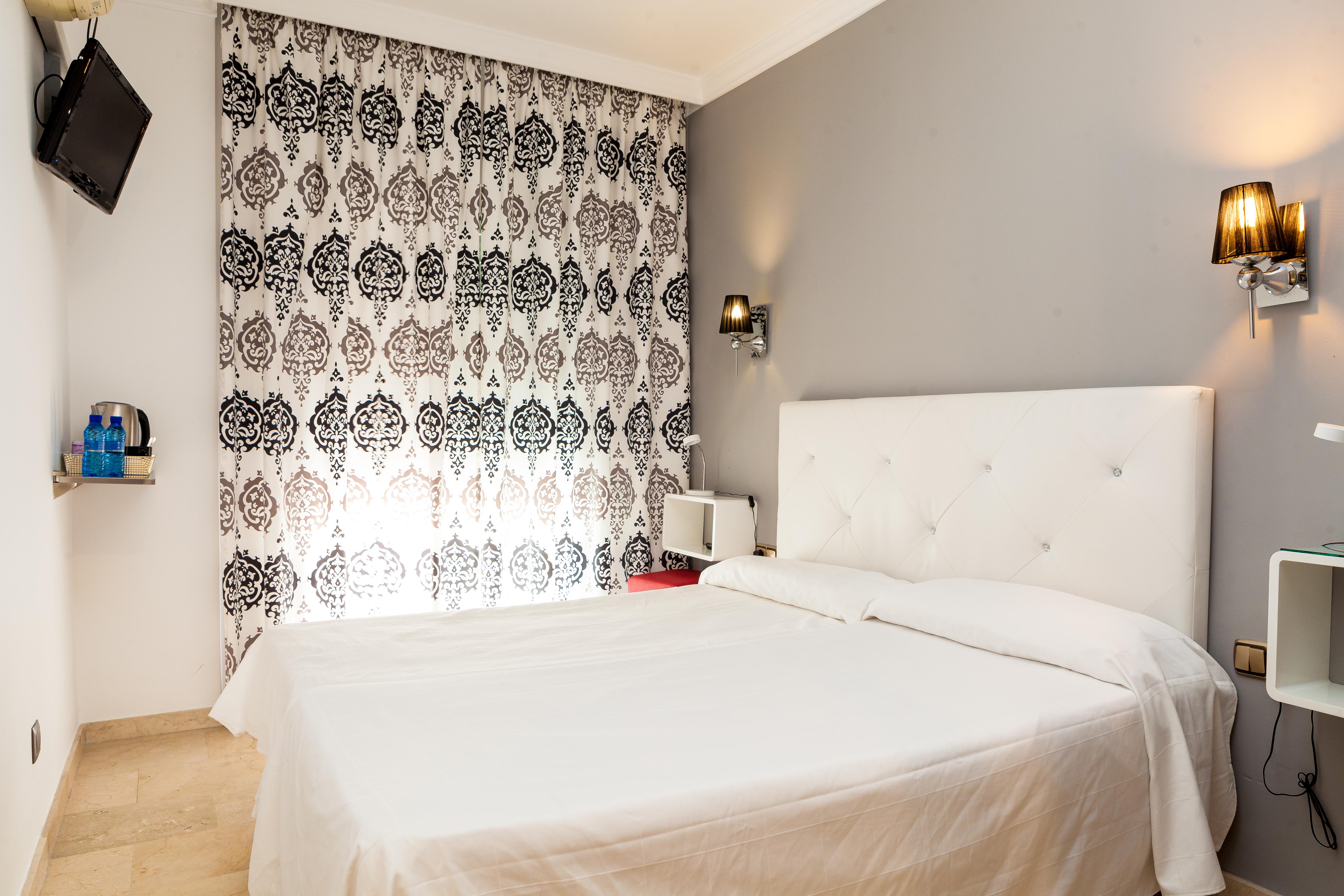Abril Nerja Hotel Bagian luar foto