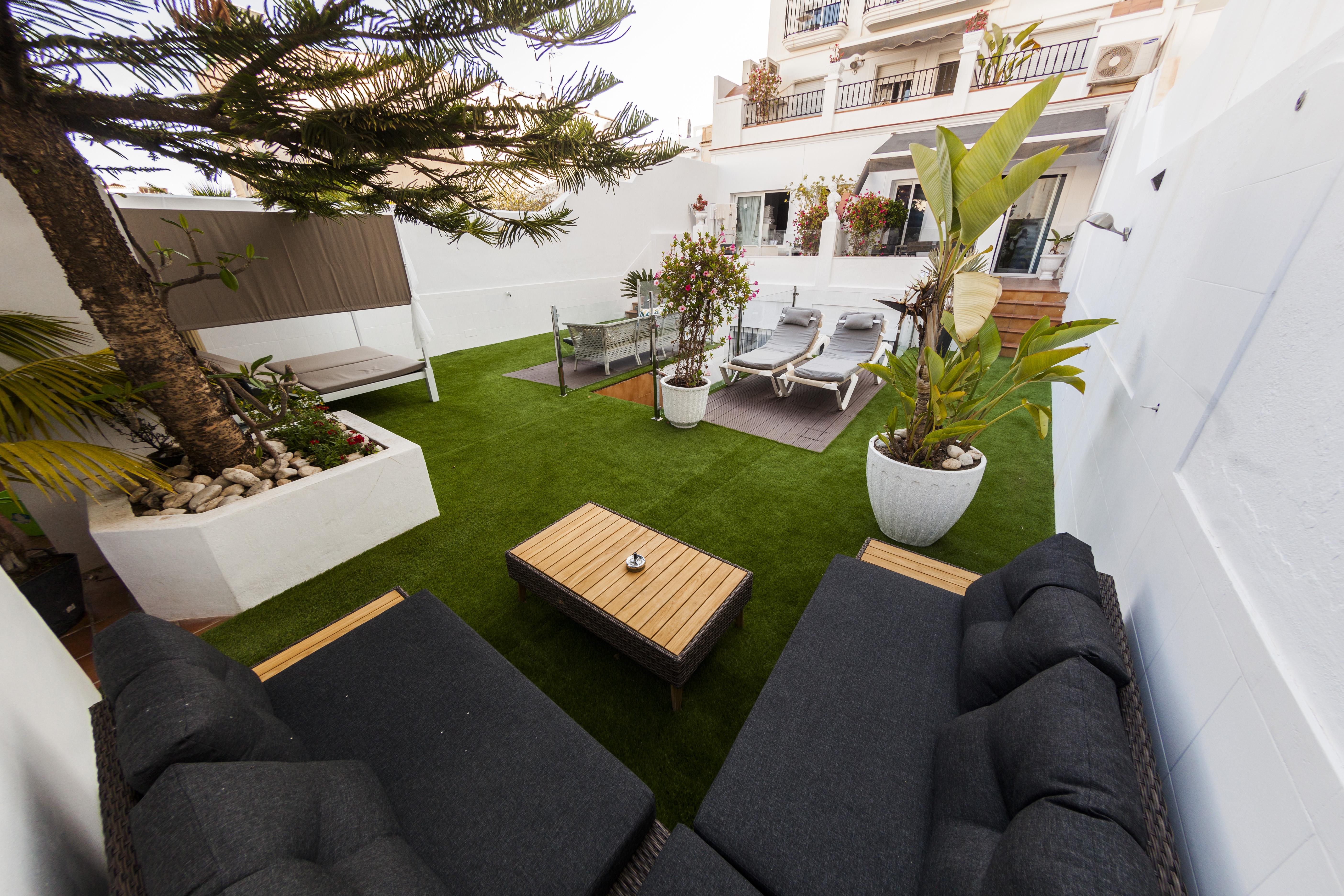 Abril Nerja Hotel Bagian luar foto
