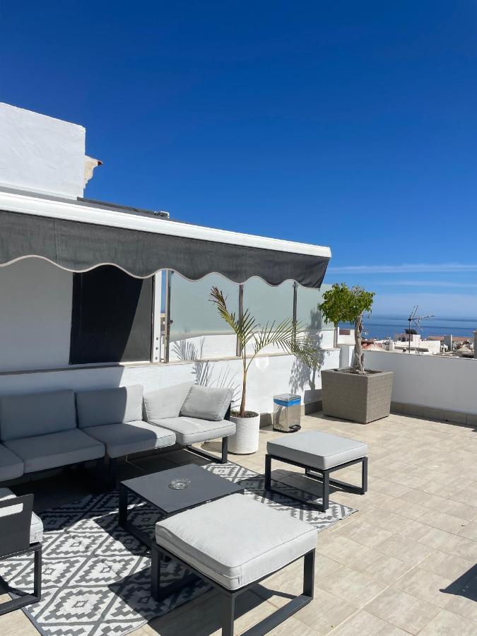Abril Nerja Hotel Bagian luar foto