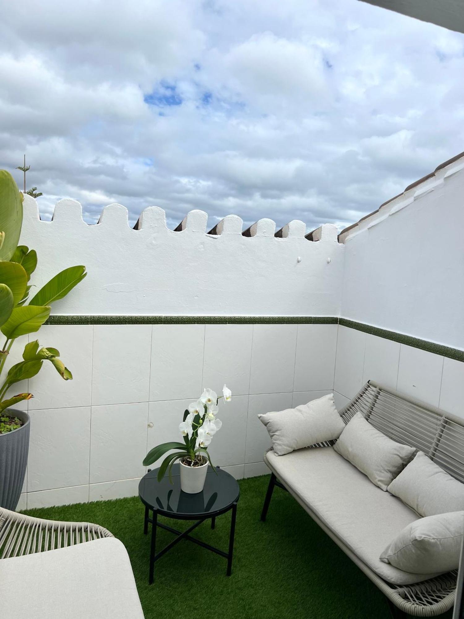 Abril Nerja Hotel Bagian luar foto