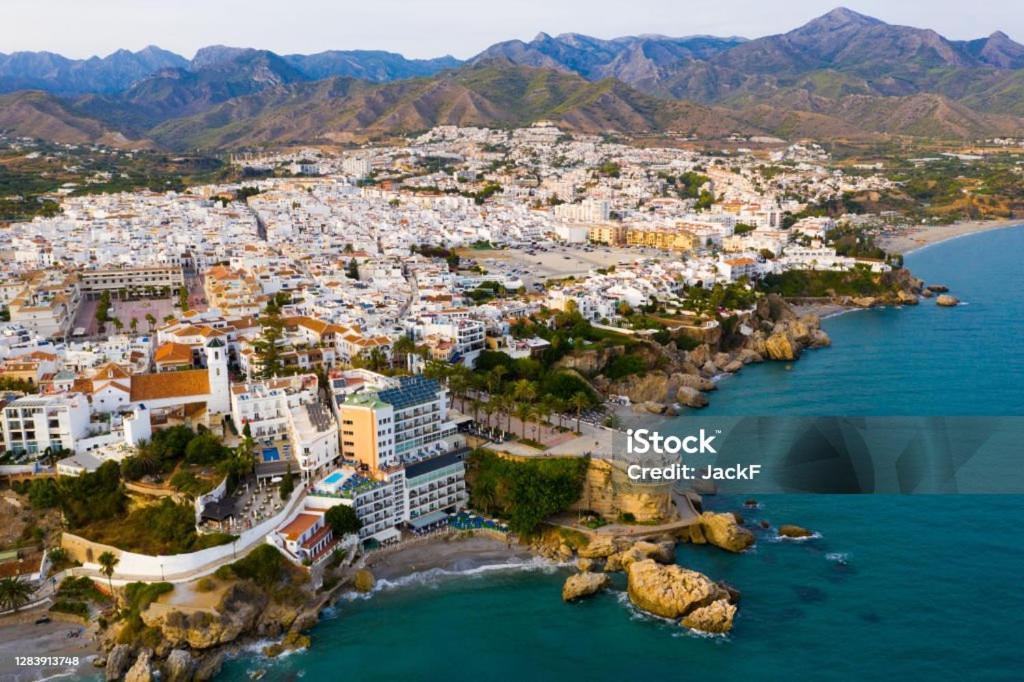 Abril Nerja Hotel Bagian luar foto